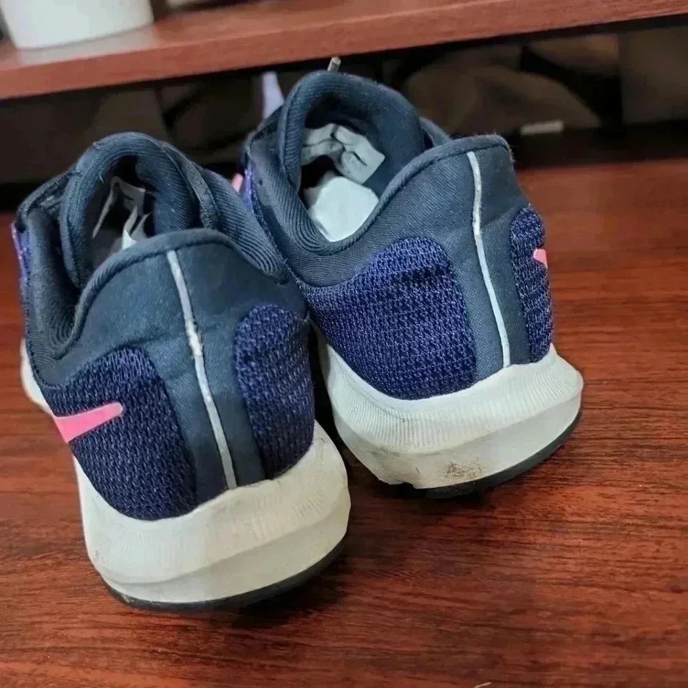 Nike Quest womens sneakers. Size 6.5 - Picture 7 of 9